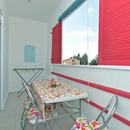Apartment Stjepan 725 *