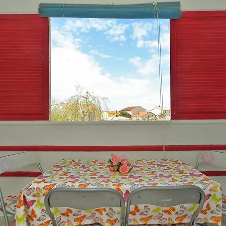 Stjepan 725 Apartment