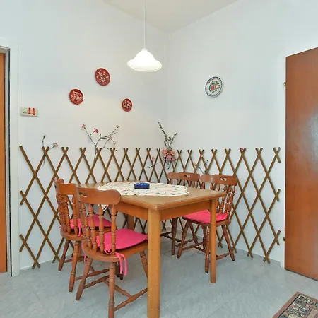 Stjepan 725 Apartment *