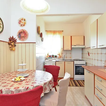 Apartment Stjepan 725 Fazana